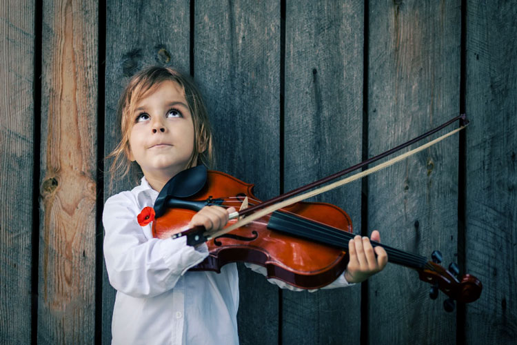 تاثیر آموزش موسیقی کودکان بر رشد شخصیتی آنها