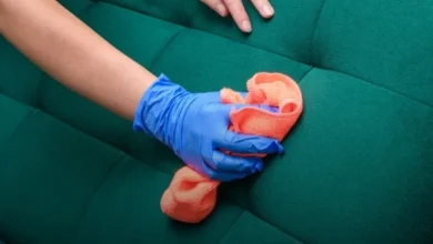 بهترین روش تمیز کردن مبل مخمل چیست؟