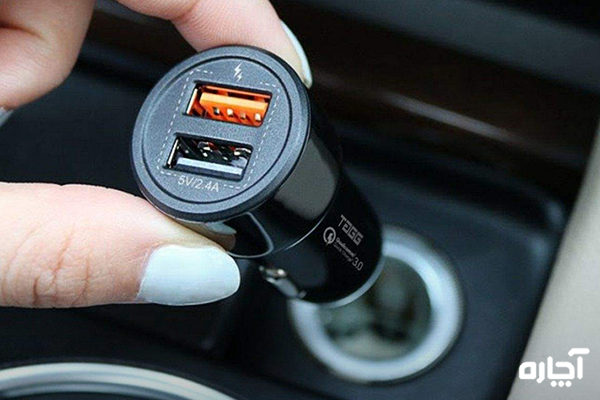 به شارژ زدن موبایل در ماشین با استفاده از فندک