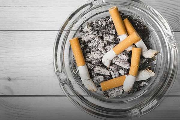 8 راه از بین‌ بردن بوی سیگار در خانه (تست شده!)