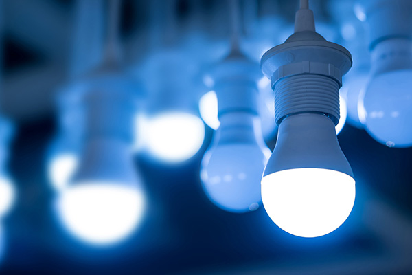 علت چشمک زدن لامپ کم مصرف خاموش چیست؟