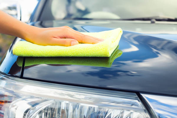 تمیز کردن ماشین بدون‌ شستشو و کارواش