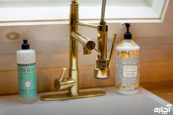 cleaning golden faucets