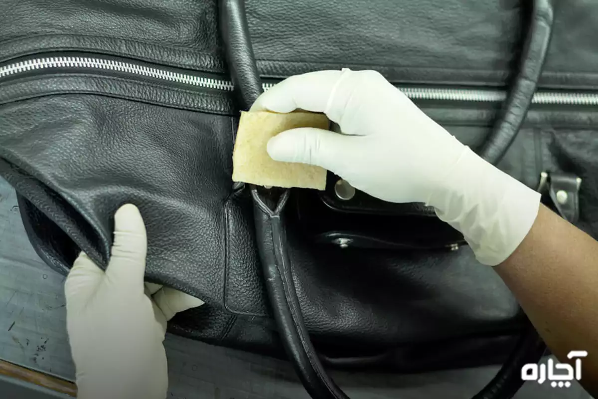 روش تميز كردن کیف چرم مصنوعی